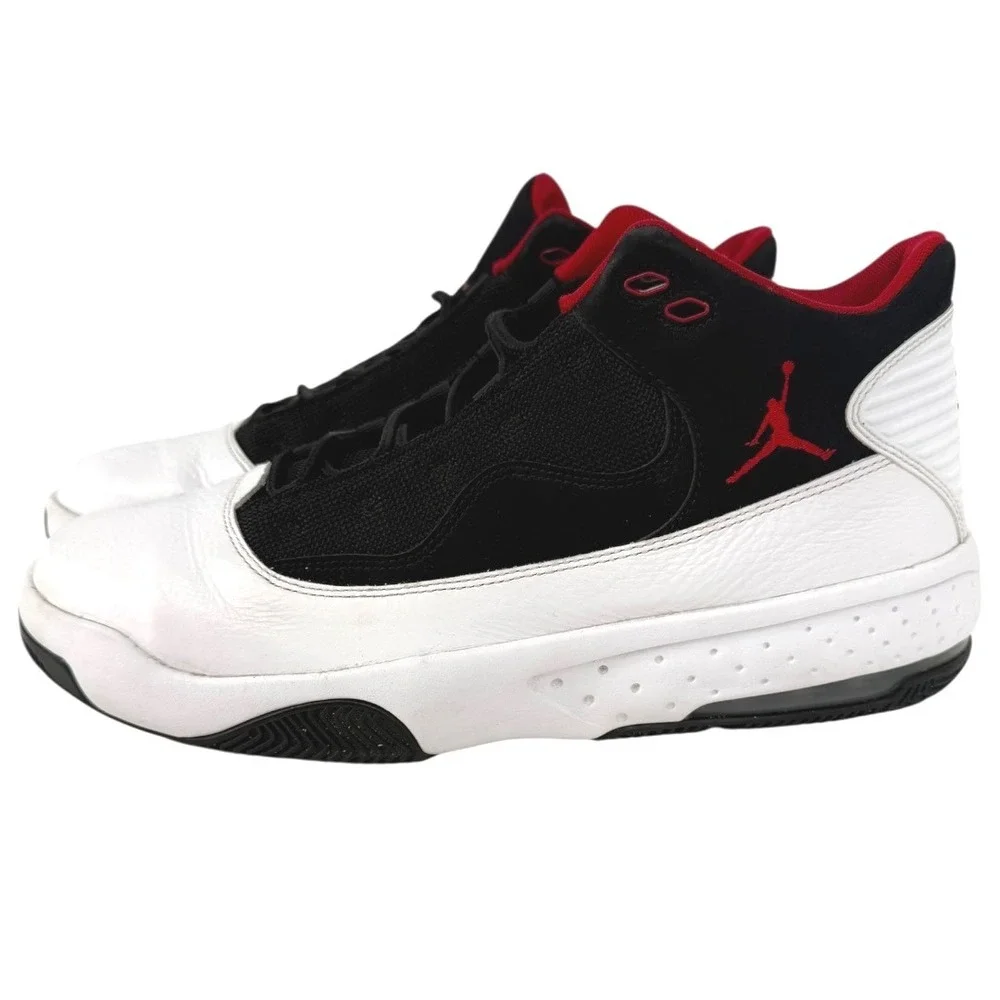 Jordan Max Aura 2 Mens Basketball Shoes White Black Red Size 10.5 CK6636-100